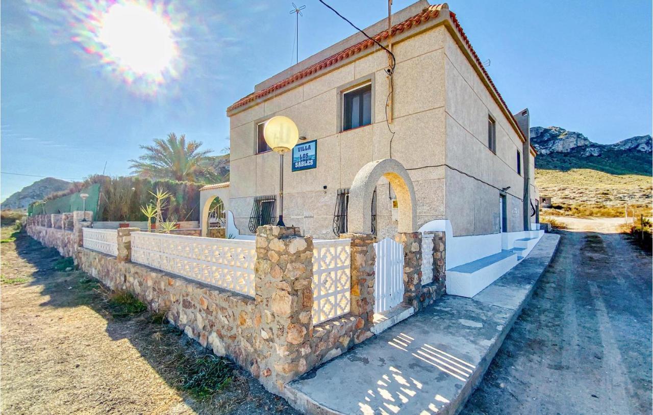 Hébergement de vacances Five-bedroom In